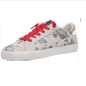 Steve Madden superstar sneakers with genuine cowhide details EUC size 5.5